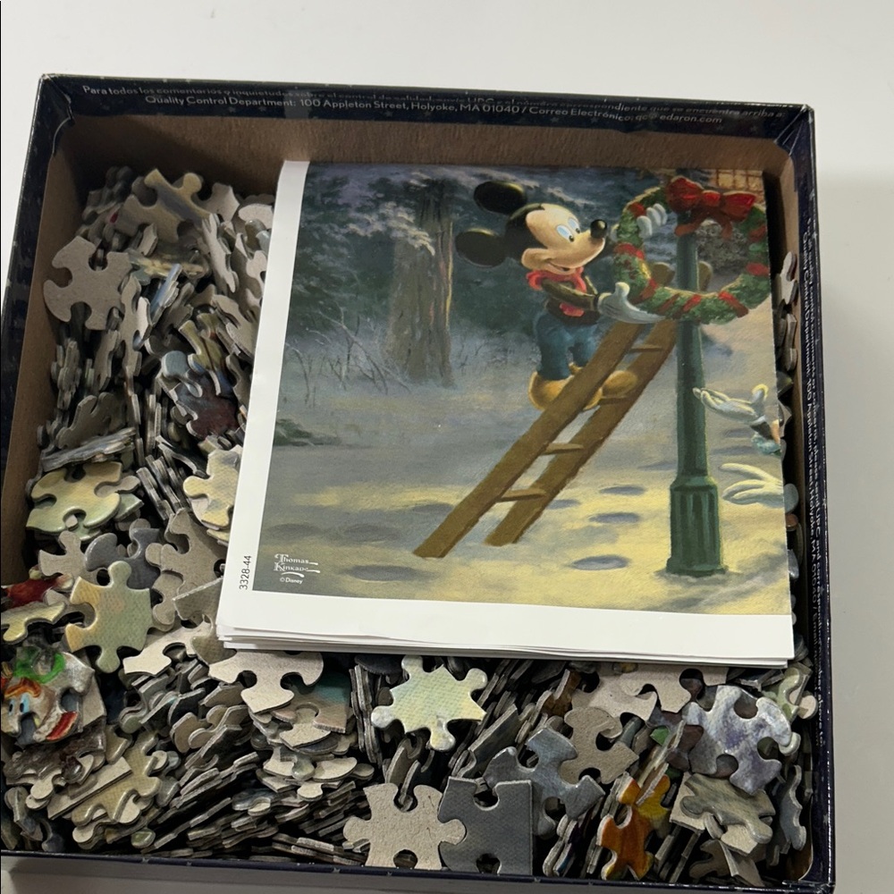 Disney Thomas Kinkade Festive Winter Puzzle - Red and Green - Picture 10 of 16